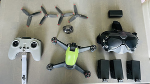 DJI FPV Combo (2 фото из 4)