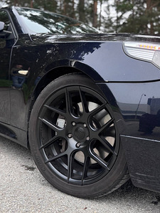 BMW E60 535d (3 foto / 14)