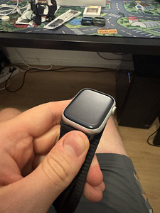 Apple Watch series 9 45mm gps (2 foto / 3)