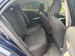 TOYOTA COROLLA (7 фото из 8)