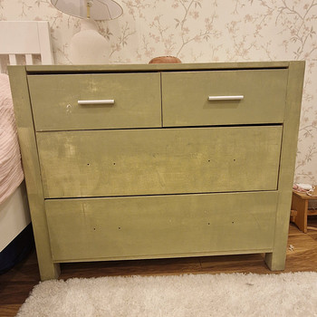 Täispuidust kummut DIY armastajale
