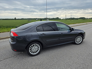 Renault Laguna 2.0 103kw 2009, LS 169700km (6 foto / 15)