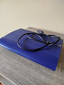 Sony PlayStation 3 Super Slim Launch Edition (1 фото из 3)