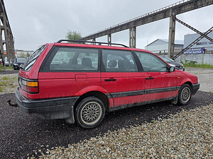 Volkswagen Passat Variant 1.8 66kW (3 фото из 7)