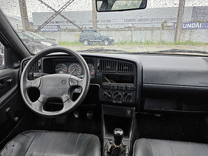 Volkswagen Passat Variant 1.8 66kW (5 фото из 7)