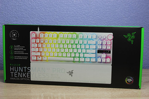 Razer Huntsman V3 Pro TKL White 8K Hz (2 фото из 3)
