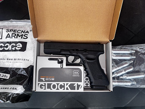 Official Glock 17 Gen 4 Airsoft (Umarex) (1 foto / 7)