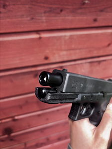 Official Glock 17 Gen 4 Airsoft (Umarex) (4 foto / 7)