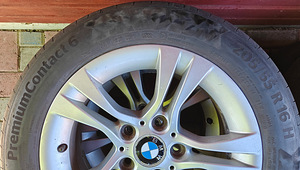 R16" BMW 5x120 Style268 с летними шинами 205/55R16" (5 фото из 7)
