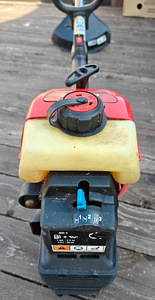 Триммер MTD700 (2 фото из 6)