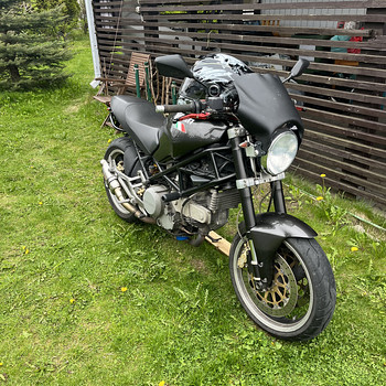 Ducati Monster 750
