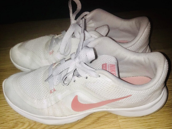 Кроссовки Nike / кеды 38