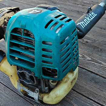 Makita 4 taktiline murutrimmer (remontivajav)