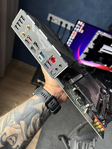 GIGABYTE Z790 GAMING X AX | Väga heas seisukorras (2 foto / 5)