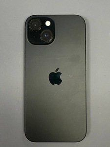 Apple iPhone 15 256Gb Black v heas korras (1 foto / 2)