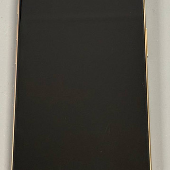 Apple iPhone 16 Pro 512Gb Desert Titanium v heas korras