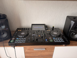 XDj RX3 (1 фото из 1)