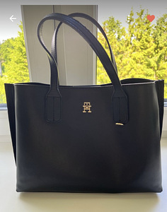 Tommy Hilfiger (1 фото из 4)