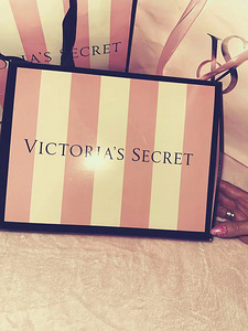 Подарочные наборы Victoria’s Secret! (3 фото из 6)
