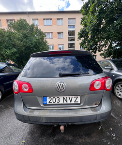 Volkswagen, Passat (2 фото из 9)