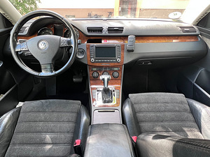 Volkswagen, Passat (6 фото из 9)
