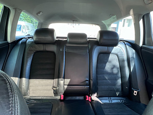 Volkswagen, Passat (7 фото из 9)