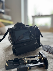 Canon EOS 650D + 3 объектива + вспышка + Battery Grip (1 фото из 8)
