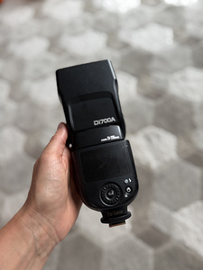 Canon EOS 650D + 3 объектива + вспышка + Battery Grip (8 фото из 8)