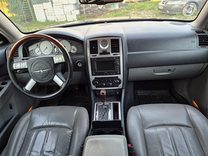 Chrysler 300C (5 фото из 5)