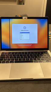 MacBook Pro 2017 (3 фото из 5)