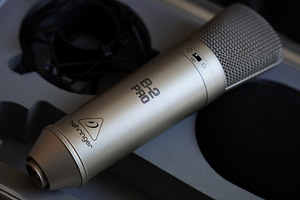 Микрофонный комплект Behringer b2 pro в кейсе (1 фото из 4)