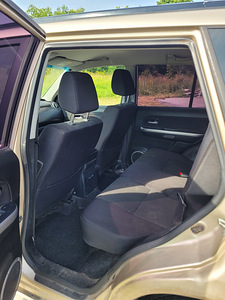 Suzuki Grand Vitara 2.4 2011 (10 фото из 10)