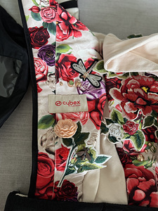 Кенгуру CYBEX YEMA TIE Spring Blossom (4 фото из 5)