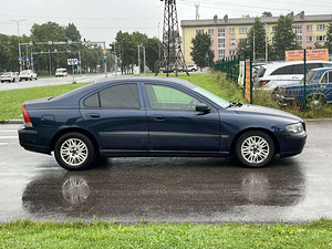 VOLVO S60 (4 фото из 10)