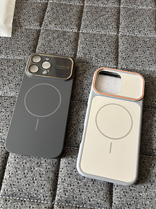 Чехлы на iPhone 16 pro max (1 фото из 1)