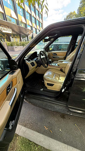 Range Rover Sport кожаный салон (1 фото из 3)