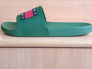 Tommy Hilfiger / Tommy Jeans plätud (Suurus 46) (3 foto / 6)