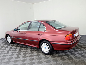 BMW 520 Sportpakett 2.0 110kW (4 фото из 7)
