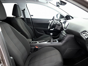 Peugeot 308 Elegance 1.6 92kW (6 foto / 8)