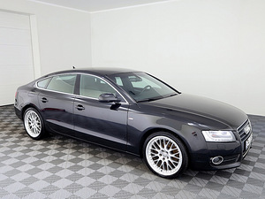 Audi A5 S-Line Sportback ATM 2.0 TSI 132kW (1 фото из 9)