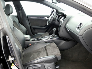 Audi A5 S-Line Sportback ATM 2.0 TSI 132kW (6 фото из 9)