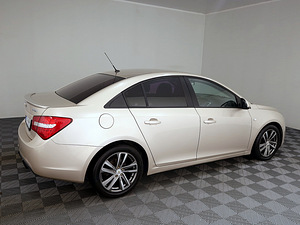 Chevrolet Cruze Comfort 1.8 104kW (3 фото из 7)