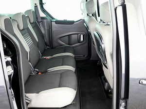 Citroen Berlingo Multispace 1.6 HDi 55kW (7 фото из 8)