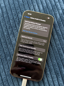 Золотой iphone 14 pro, 128gb (3 фото из 5)