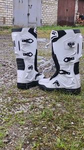 Motokrossi Saapad Raven Commander (1 foto / 3)