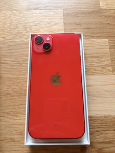 iPhone 14 Plus 256GB красный (2 фото из 7)