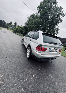 BMW X5 E53 рестайлинг (9 фото из 13)