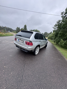 BMW X5 E53 рестайлинг (10 фото из 13)