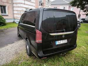 Mercedes V-klass 2015a. (4 foto / 9)
