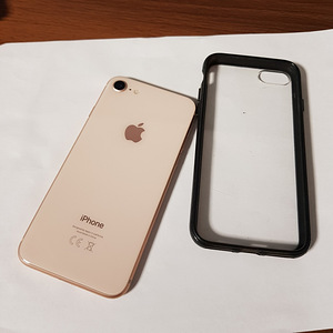 iPhone 8 (2 фото из 2)